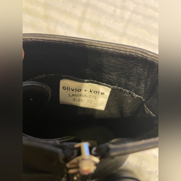 Women’s black booties - Picture 3 of 6